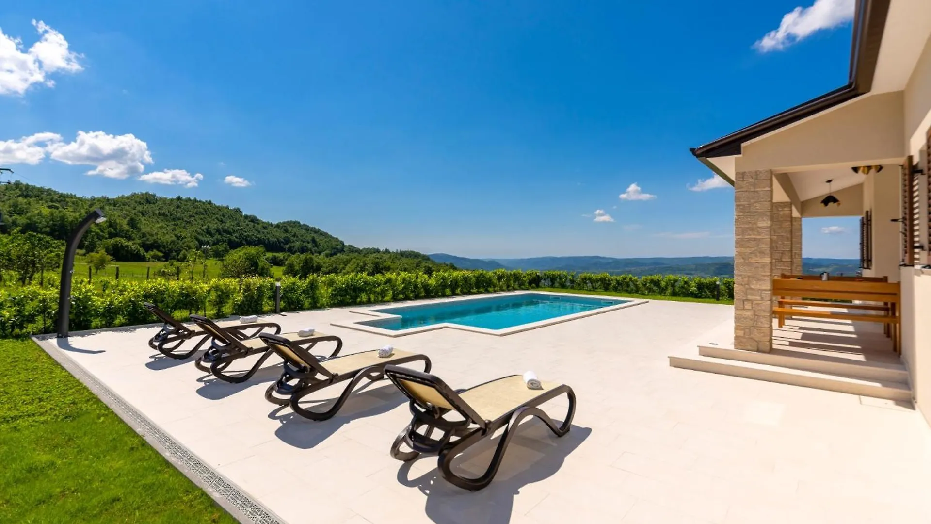 Villa Monti Cerovlje